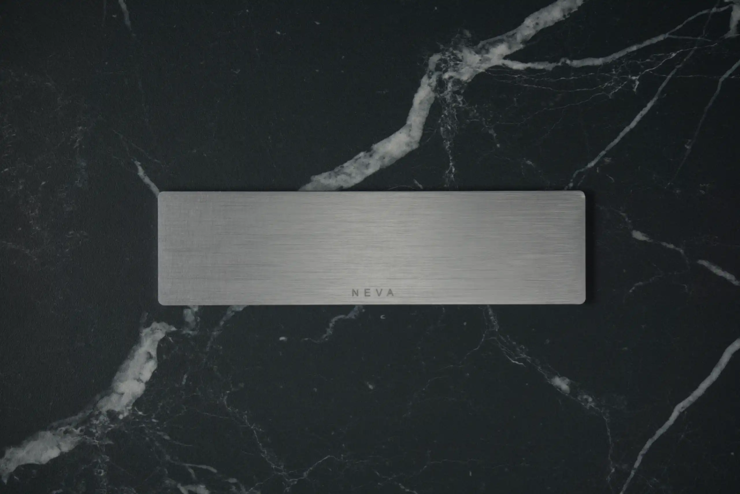 LEVA — front view
